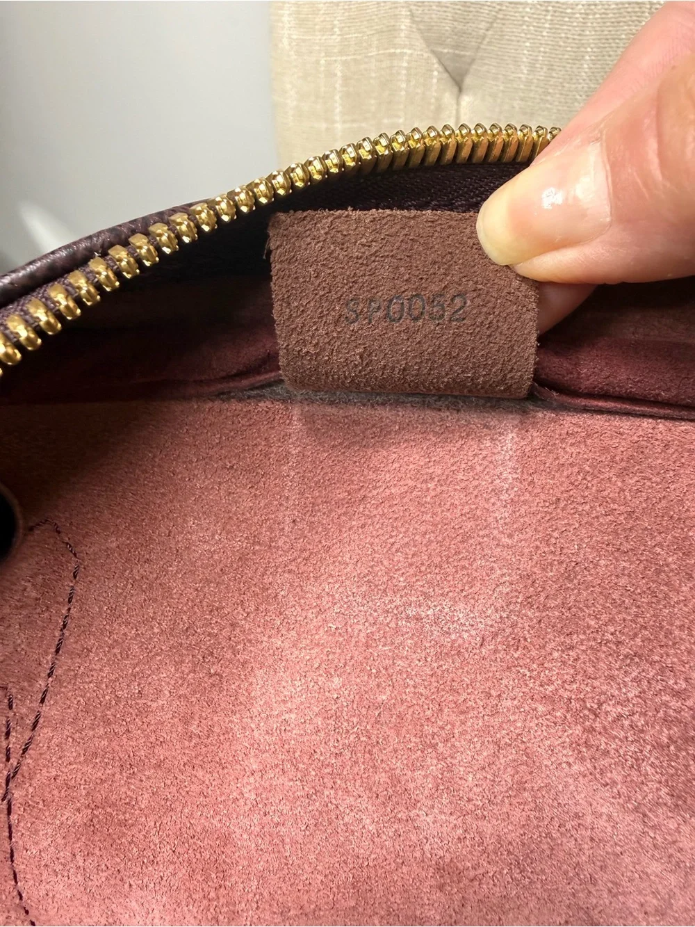 Authentic Louis Vuitton taiga burgundy leather Kandall unisex travel bag LV